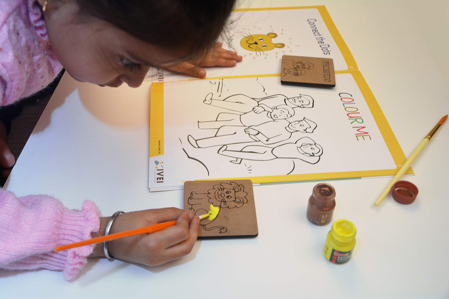 IVEI Panchatantra Story Kids Learning Book - Workbook and 2 DIY magnets - Colouring Activity Worksheets - Creative Fun Activity and Education For Kids - The Lion That Sprang To Life - Age 4 to 7 Years