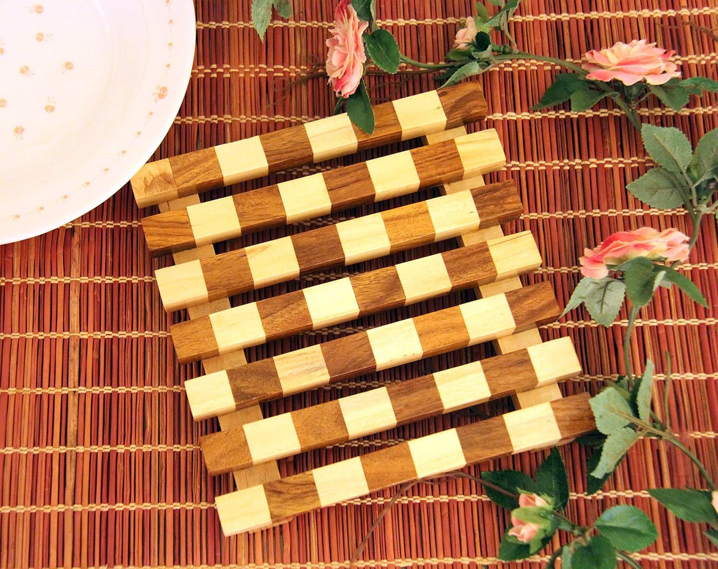 IVEI Wooden Trivet for Dining Table - Combination Wood Serving Platters - Heat Resistant Trivet - Dining Table Hot Pot Mat - Reversible Coaster - Trivet for Hot Vessels - Countertop Protector (Square)